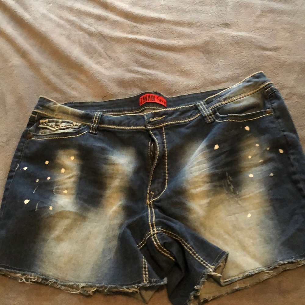 Shorts/never worn